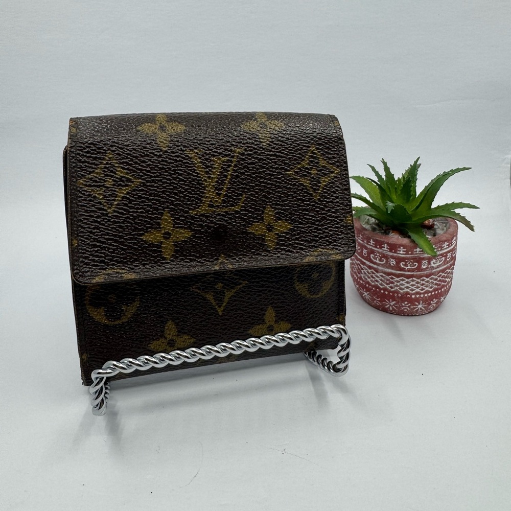 IV Monogram Eise Wallet